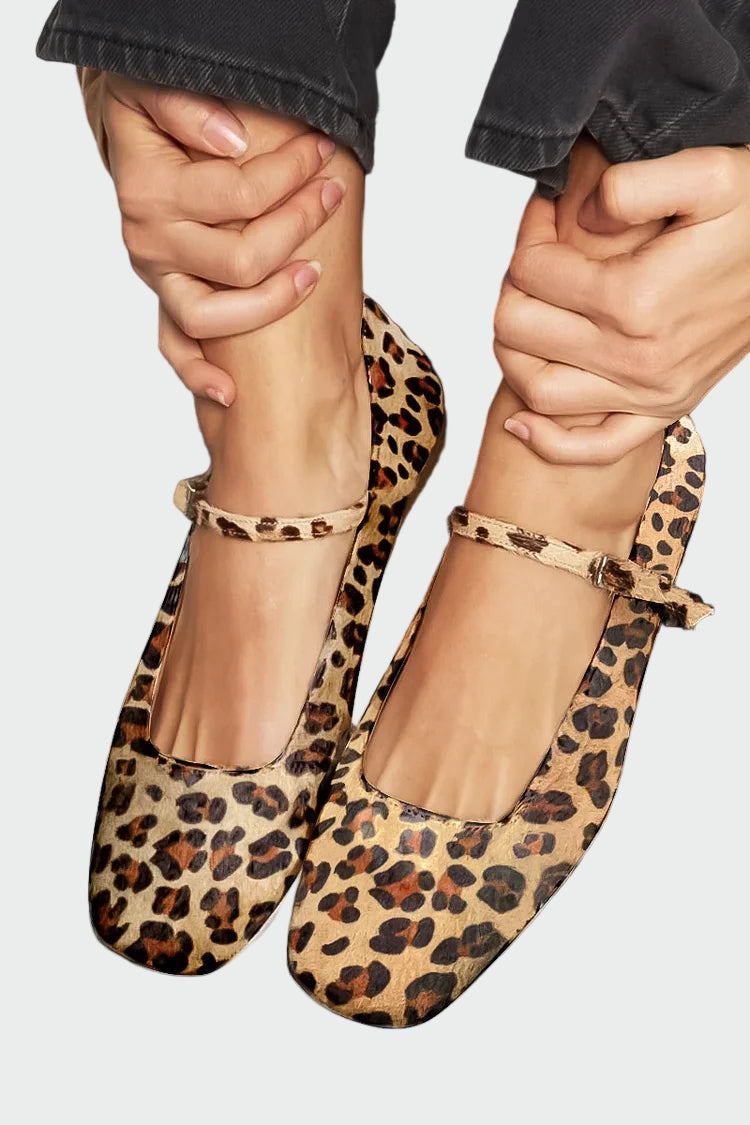 Lia | Elegant Ballerinas with Leopard Print and Ankle Strap