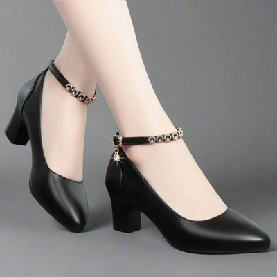 Zymara | Pumps in Premium Patent Leather for Your Office Style