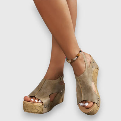 Mia – Vintage Platform Sandals