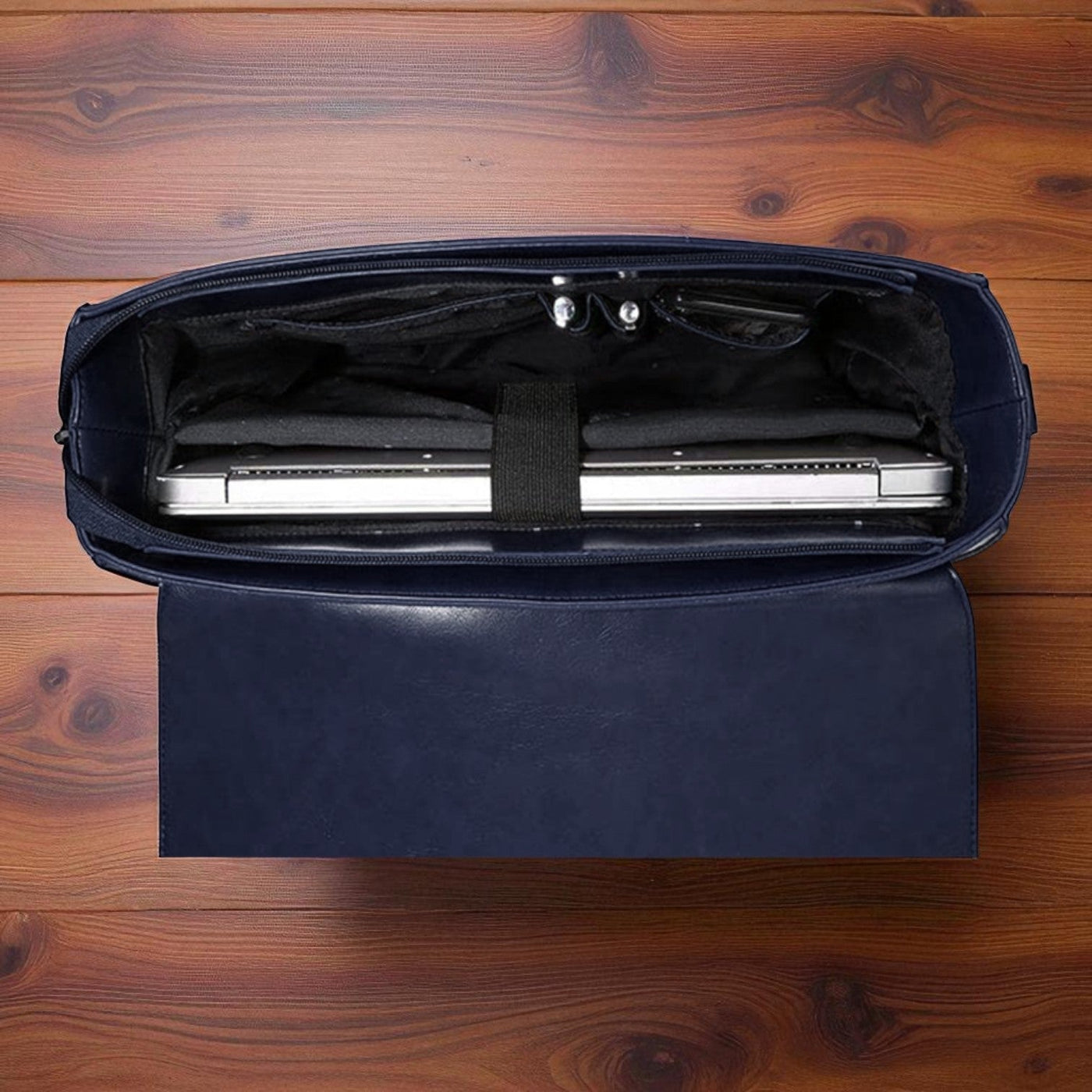 bag with a stylish Zanele decoration