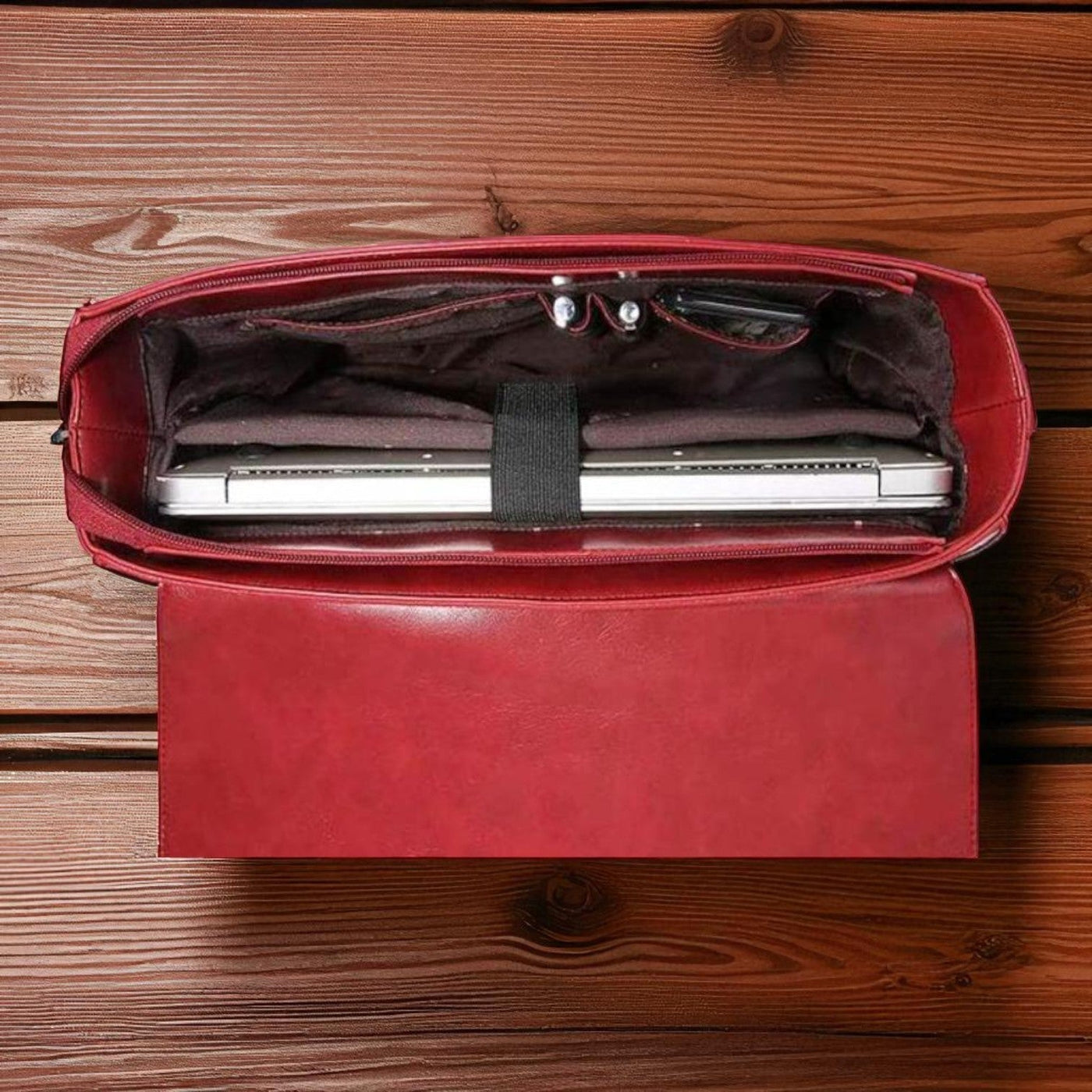 bag with a stylish Zanele decoration